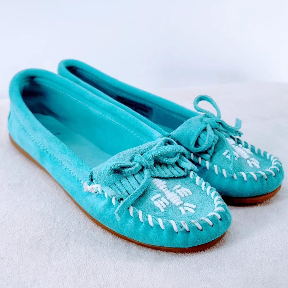Minnetonka Turquoise Slip On Moccasin Loafers Thunderbird Beading Women's Sz 7.5